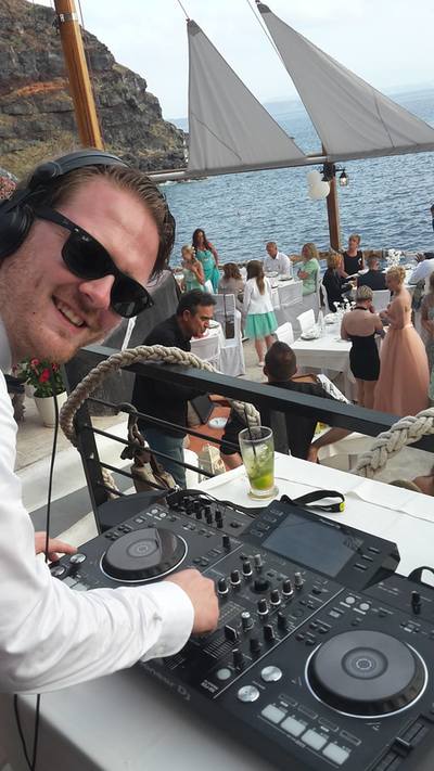 Bruiloft in buitenland met Nederlandse DJ